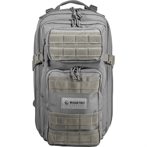 Der WARRIOR 30 Rucksack bietet 30 Liter Stauraum, ist aus robustem 600 Denier Ballistic Nylon gefertigt und hat gepolsterte Schulterriemen für maximalen Komfort.