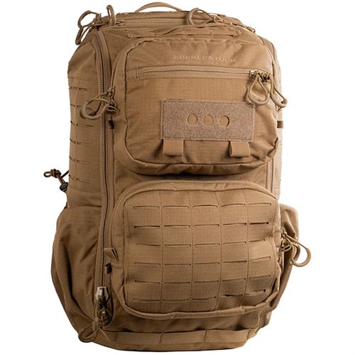 Der ROMAD ASSAULT COMMS PACK ist leicht, kompakt und vielseitig, ideal für Kommunikation, mit MOLLE-Webbing, Hydrationstasche und schnellem Zugriff auf Ausrüstung.