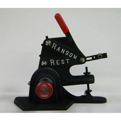 Der Ransom Master Series Pistol Rest bietet präzise, wiederholbare Tests für Handfeuerwaffen und Munition, indem er die menschliche Handbewegung nachahmt.
