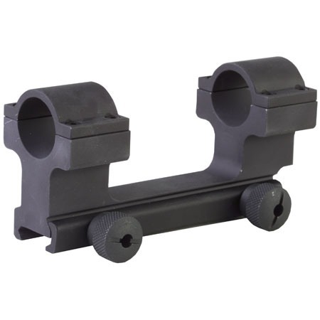 Die AR-15/M16 Flattop Scope Mount bietet eine stabile und sichere Montage für dein Zielfernrohr, ideal für taktische Einsätze und einfaches Zielen.