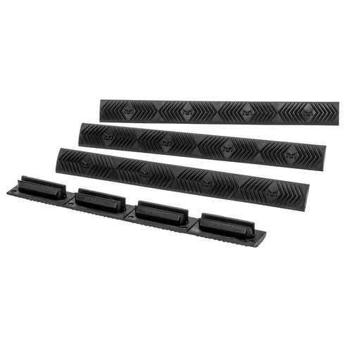 Die ERGO M-LOK WedgeLoK Slot Cover Grips bieten eine rutschfeste Oberfläche, schützen ungenutzte Slots und sind mit aggressivem Profil für optimalen Grip.
