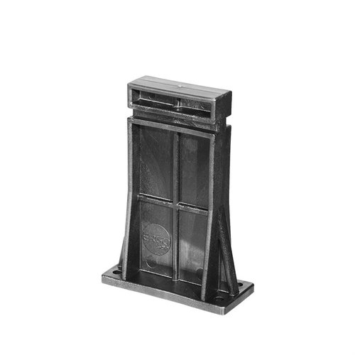 Der 308 AR ARMORERS BLOCK von ERGO GRIPS hält dein AR-10 sicher für Reinigung und Wartung, ist aus robustem Polymer und passt für SR-25 Magazine.