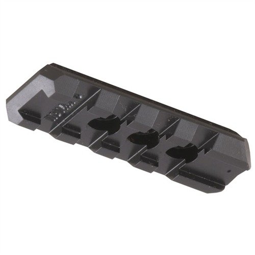 Die 1911 Tactical Light Rail bietet eine ultra-sichere Montage für Licht und Laser, ist schlank, passt in Holster und ist aus robustem Stahl gefertigt.