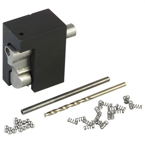 Mit dem CRANE BALL DRILLING FIXTURE von POWER CUSTOM sicherst du die perfekte Ausrichtung beim Bohren für K, L und N Frame Revolver und vermeidest Fehler.