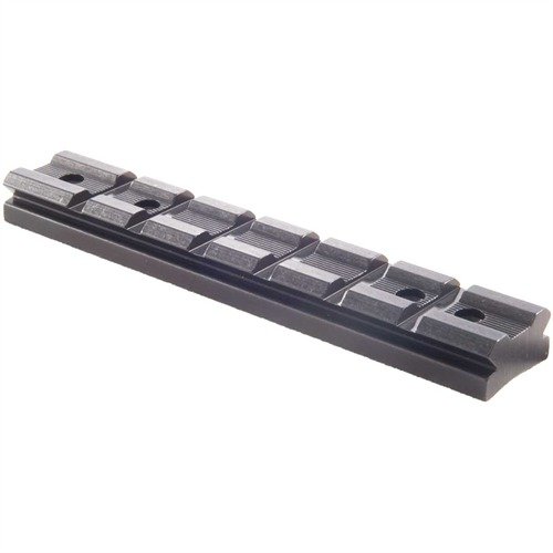 Der POWER CUSTOM RUGER® 10/22® Receiver Mount ermöglicht eine schnelle Montage an 10/22®-Empfängern und bietet Platz für verschiedene Zielfernrohre und Rotpunktvisiere.