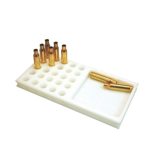 Die SINCLAIR Competition Loading Blocks aus robustem, weißem Polyethylen bieten dir eine langlebige, leicht zu reinigende Lösung mit 25 passgenauen Löchern und einem offenen Fach für leere Hülsen.