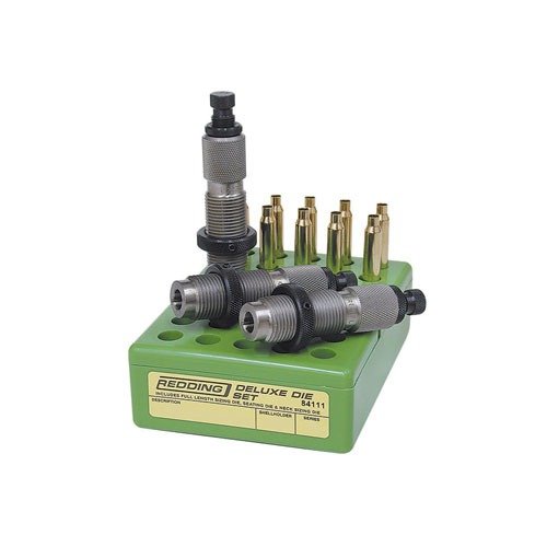 Das Redding Deluxe 3-DIE SET für die .22 Hornet bietet präzise Fertigung, langlebige Materialien und alles, was du für perfekte Munition brauchst.