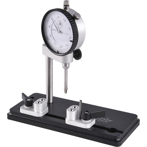 Der Sinclair Concentricity Gauge ist einfach zu bedienen, präzise und langlebig, ideal für die Messung von Lauf und Hülsen bis 50 BMG.
