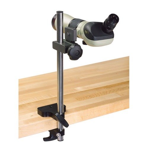 Der SINCLAIR Bench Mount Scope Stand bietet stabile Befestigung, einfache Höhenverstellung und ermöglicht präzises Zielen für alle gängigen Zielfernrohre.