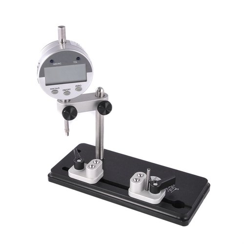 Der Sinclair Concentricity Gauge ist einfach zu bedienen, präzise und langlebig, ideal für die Messung von Lauf und Rundlauf bis 50 BMG.