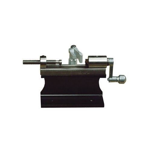 Mit dem L.E. Wilson Case Trimmer und dem Sinclair Mounting Stand mit 