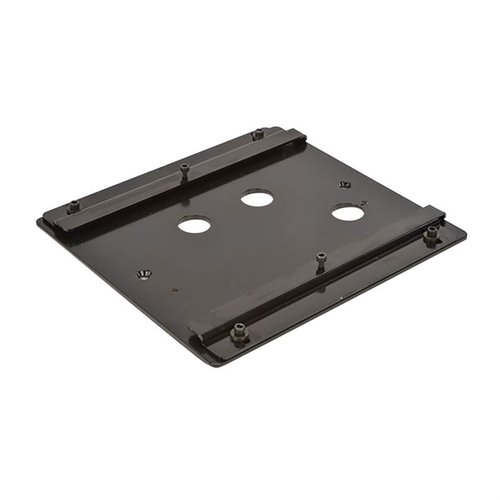 Der MEC JIG FIXTURE lässt sich einfach an einer Bank, einem Brett oder freistehend montieren und ist kompatibel mit vielen MEC-Modellen für optimale Flexibilität.