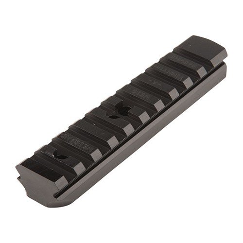 Die RUGER® REDHAWK®/BLACKHAWK® Drill & Tap Mount ermöglicht eine sichere Montage deines Scopes auf dem oberen Riemen deiner Ruger® und akzeptiert Weaver-Ringe.