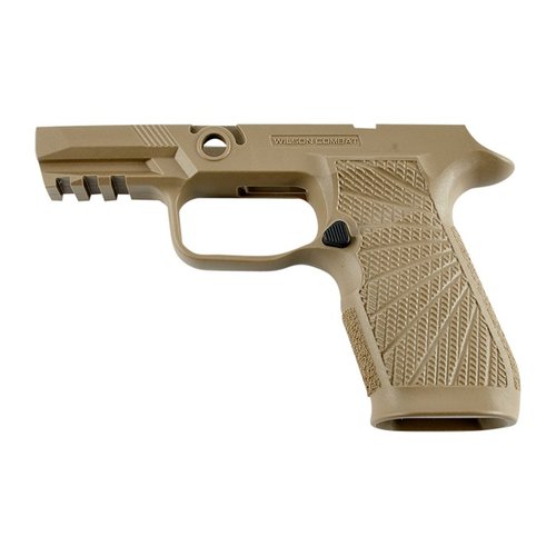 Verbessere deine Schießfähigkeiten mit dem WCP320 Grip-Modul von Wilson Combat für die SIG P320. Besserer Halt, weniger Rückstoß und ergonomisches Design!