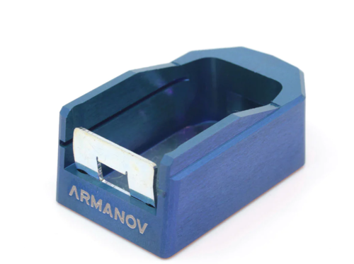 Erweitere dein AREX Delta um +2 Schüsse! Der Aluminium Magazine Base Pad ist leicht zu reinigen und lässt sich ohne Werkzeug zusammenbauen.