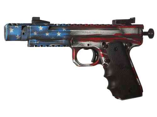 Der American Flag Scorpion ist eine extrem leichte und präzise 22 LR Zielpistole mit LLV und VF Target Frame, inklusive Competition Bolt für optimale Leistung.