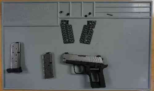 Die RANSOM MASTER MATS bieten dir eine stabile und rutschfeste Oberfläche für präzises Arbeiten an deinen Waffen – ideal für jeden Gunsmith!