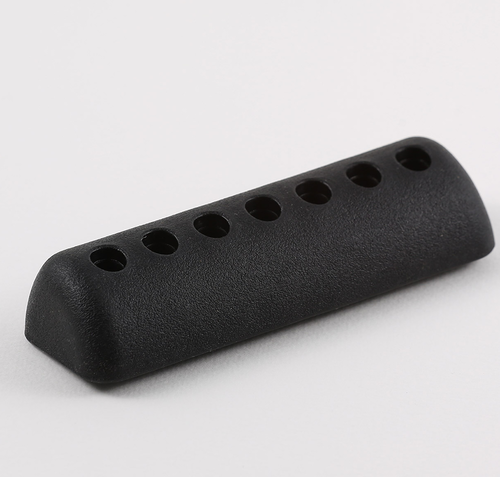 Der KINETIC RESEARCH GROUP Overmolded Cheekpiece bietet dir eine verbesserte Wangenauflage für mehr Komfort und Stabilität beim Schießen.