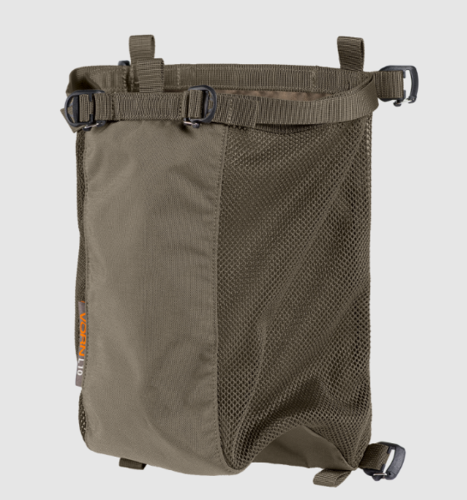 Das VORN L10 Load Net 10L in Fog Green bietet dir eine robuste und flexible Lösung zum sicheren Transport deiner Ausrüstung – ideal für Outdoor-Abenteuer!