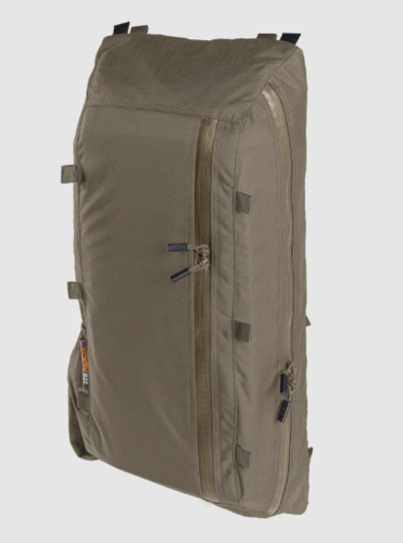 Die VORN B - Bag und VORN B20 - Bag 20L bieten dir optimalen Stauraum, Robustheit und vielseitige Einsatzmöglichkeiten für deine Ausrüstung.