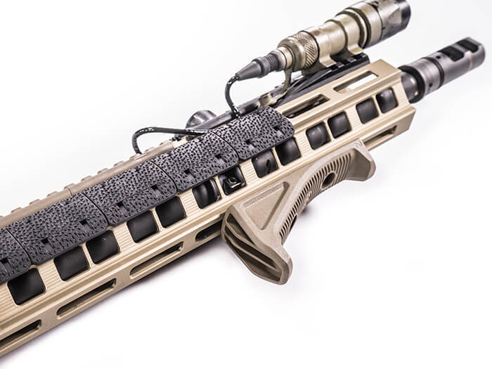 MAG598-Feature_Magpul_M-LOK_AFG_Angled_Fore_Grip_01